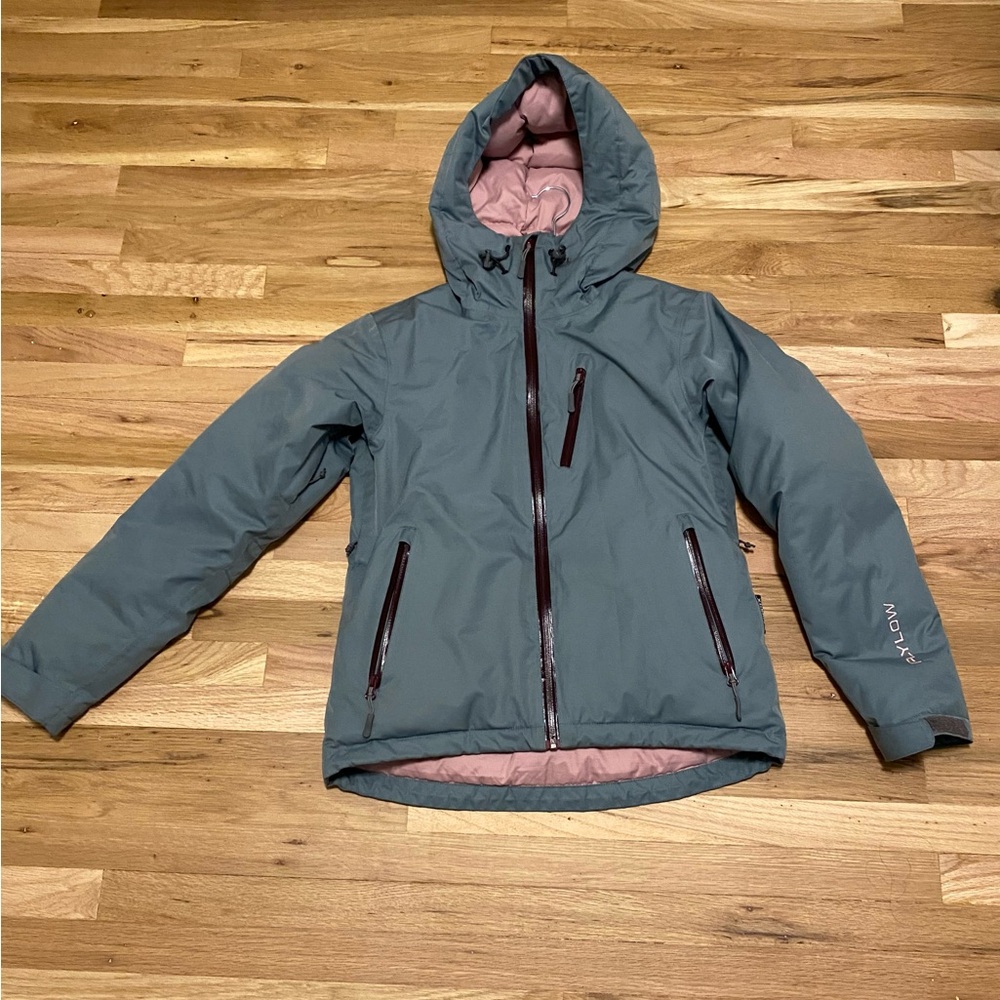Flylow insulated ski/snowboard jacket